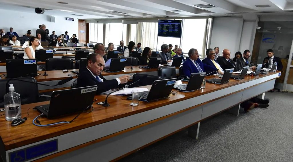 Senado aprova relatório da reforma tributária; proposta segue ao plenário. (Foto: Waldemir Barreto/Agência Senado)