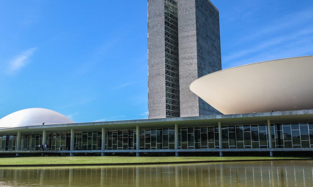 Congresso libera 15 bilhões de reais para Estados e municípios. (Foto: Antônio Cruz/Agência Brasil)