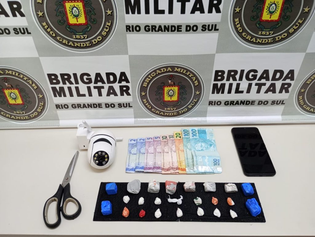 Brigada Militar apreende adolescente por tráfico de drogas em Veranópolis