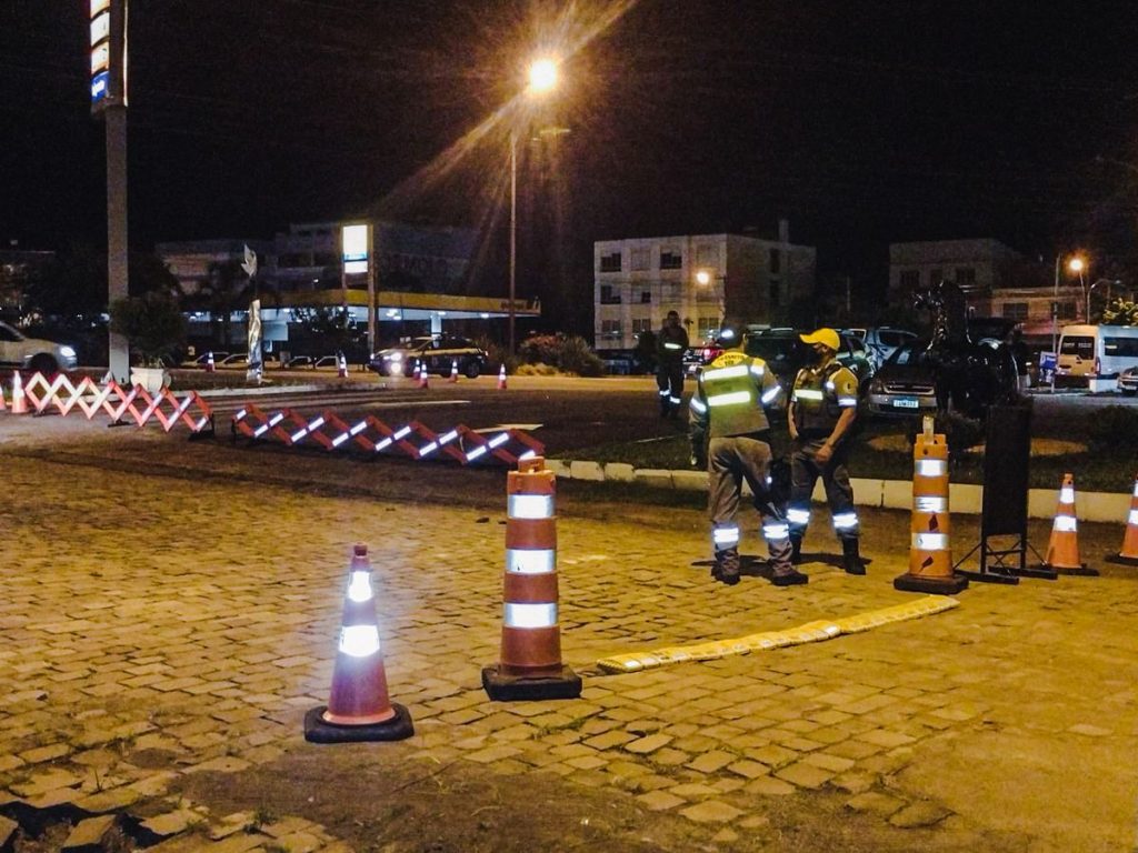 Quase 30 motoristas são flagrados sob influência de álcool no final de semana em Caxias do Sul