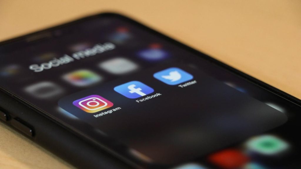 Aproveite o poder dos vídeos nas redes sociais com o CapCut Online