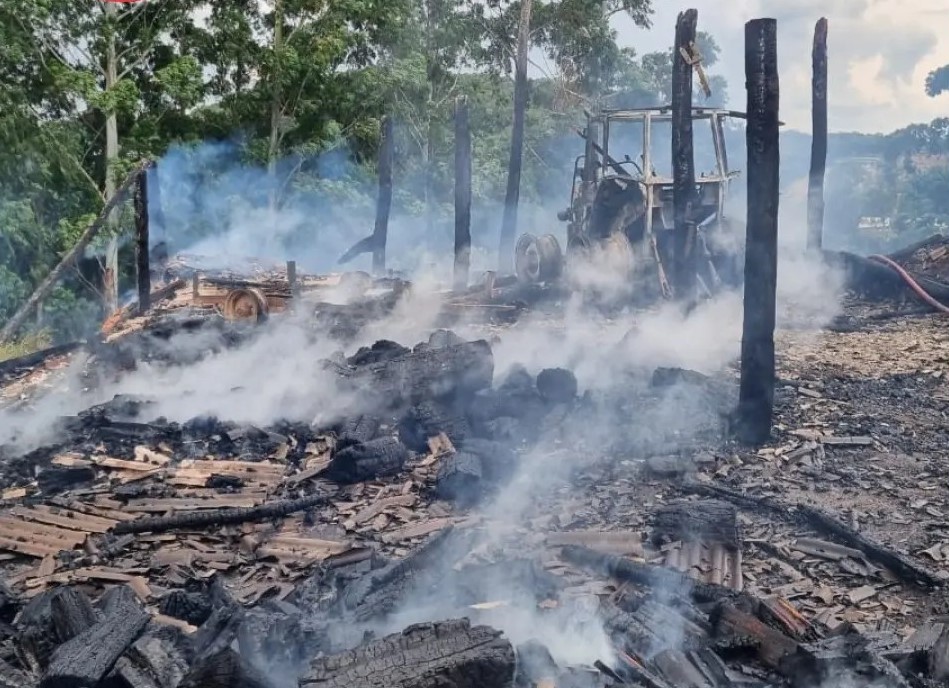 (Foto: Bombeiros Voluntários de Garibaldi) 