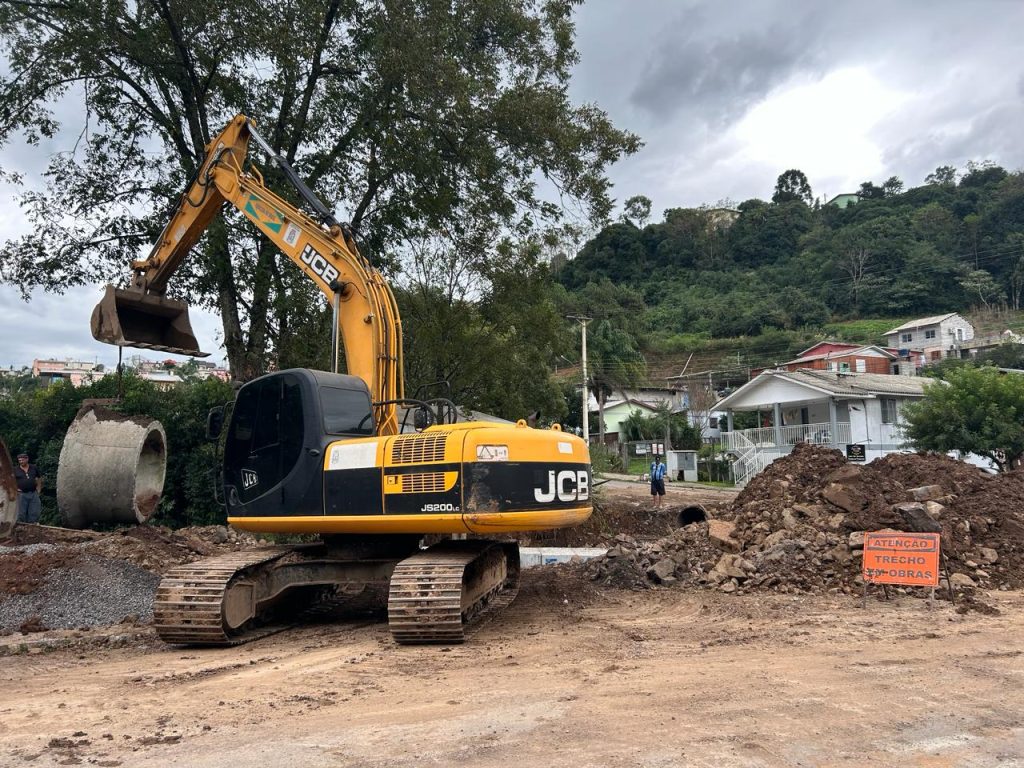 Confira quais são as vias com bloqueios em Bento Gonçalves nesta segunda-feira (13)