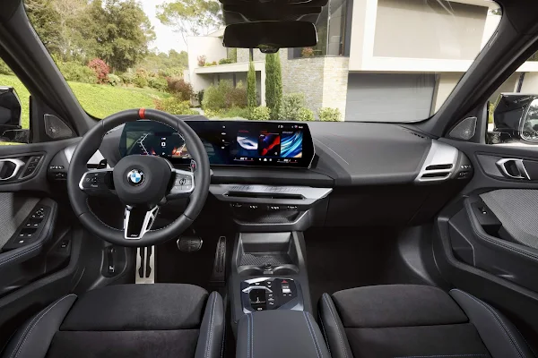 BMW Série 1 2025 interior