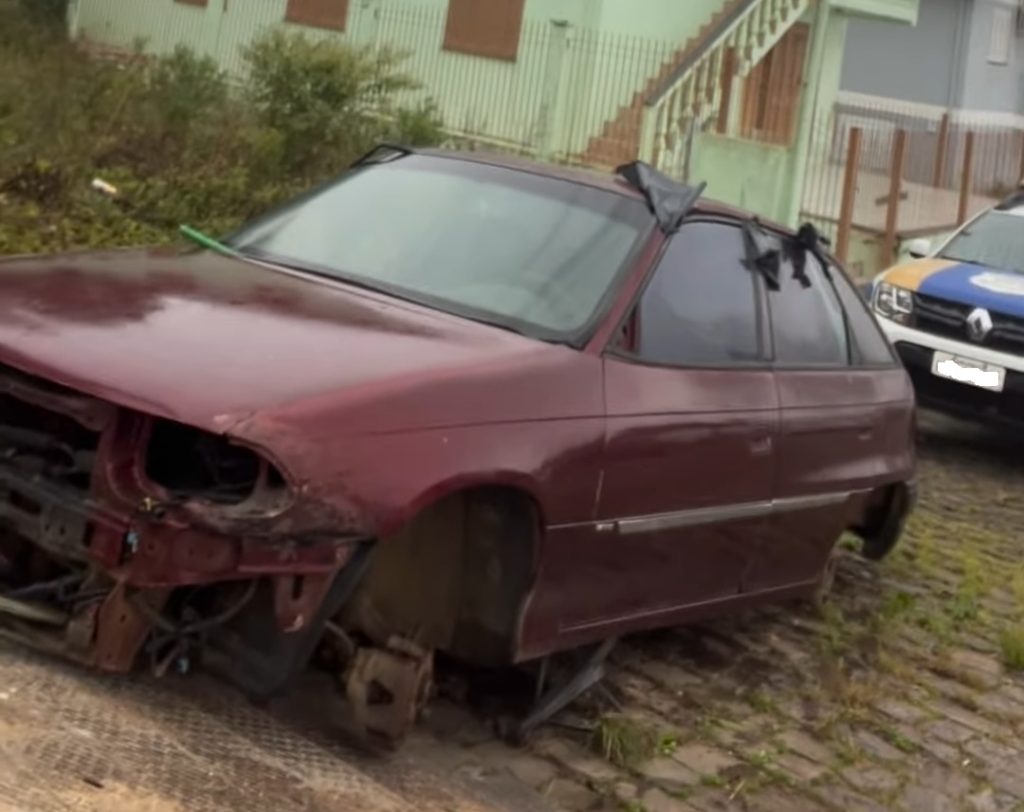Ação recolhe veículos abandonados das ruas em Bento Gonçalves