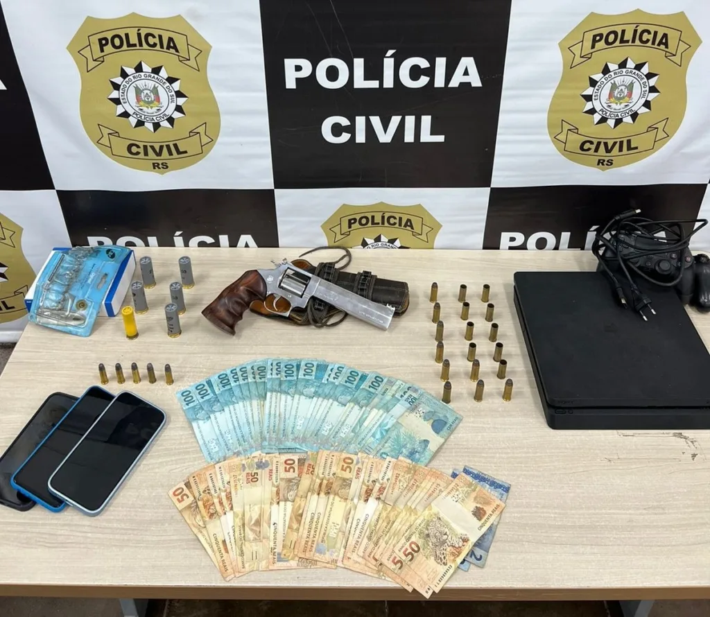 Polícia Civil cumpre 9 mandados de busca e apreensão em Caxias do Sul contra furtos a residências