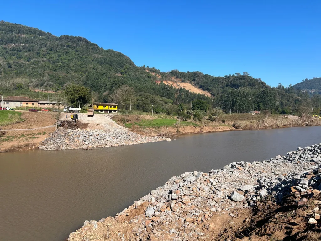 Campanha arrecada metade do valor total para custeio da construção de duas pontes provisórias sobre o Rio Caí