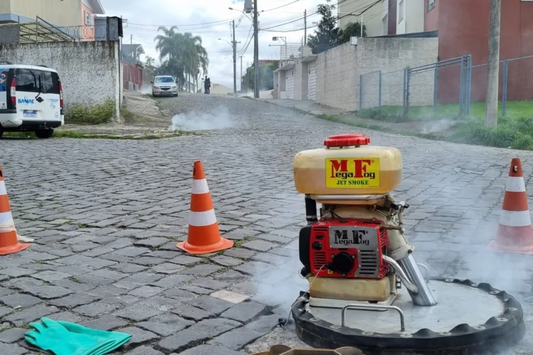 Samae realiza termonebulização para encontrar possíveis irregularidades em ligações de esgoto em Caxias do Sul