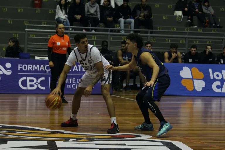 Em jogo consistente, Caxias do Sul Basquete arranca com vitória na estreia da Série Prata da LDB