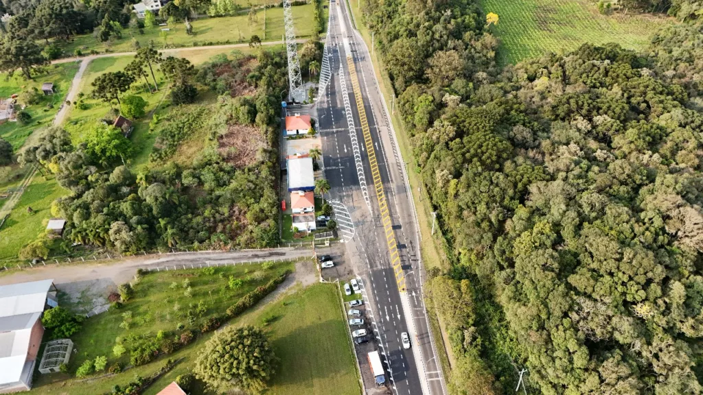 Antiga praça de pedágio é removida em Flores da Cunha