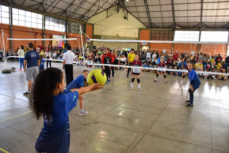 Evento reúne cerca de 1.500 crianças e adolescentes, durante os dias do evento esportivo 