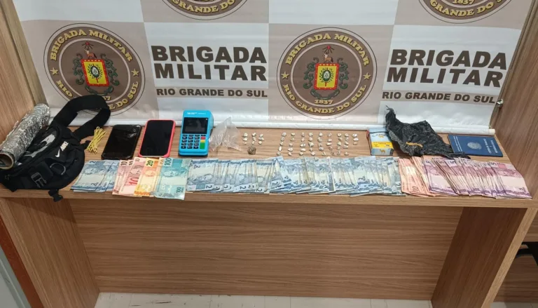 Jovem de 18 anos é preso por tráfico de drogas no bairro Glória, em Bento Gonçalves