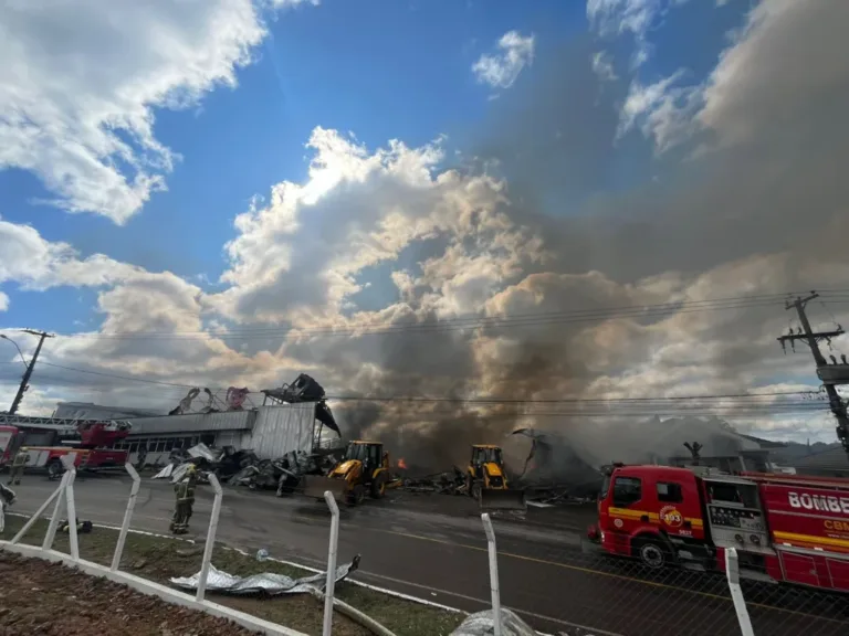 Fábrica de chocolate destruída por incêndio em Flores da Cunha é alvo de ladrões