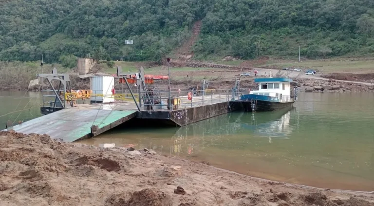 Balsa de Santa Bárbara deve ter mais um rebocador nos próximos meses