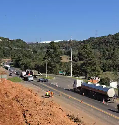 Acompanhe quais obras impactam o trânsito em estradas da Serra nesta semana