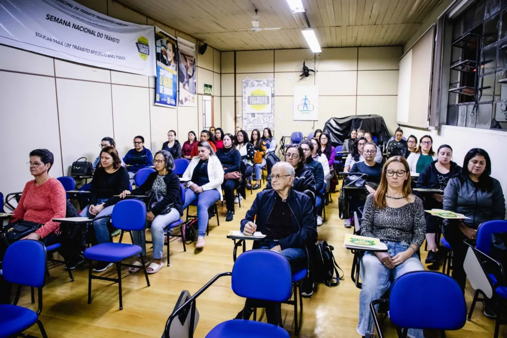 Escola Pública de Trânsito Escola Pública de Trânsito