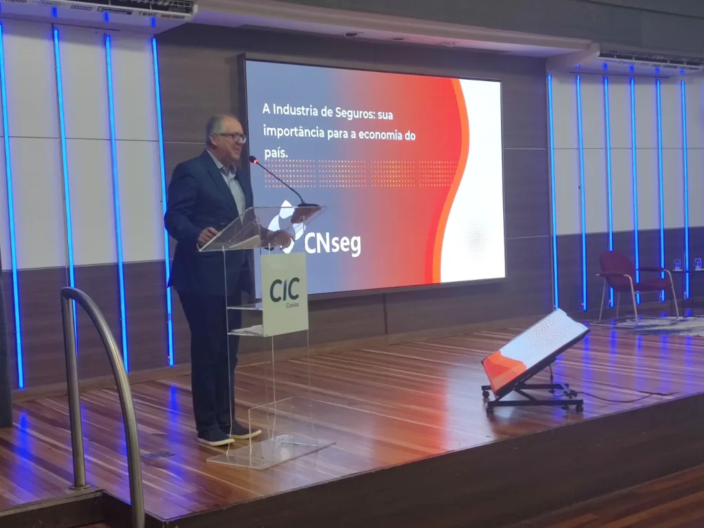 "O mercado de seguros precisa ter uma postura mais pró-ativa em respeito à prevenção" afirma palestrante na reunião-almoço da CIC