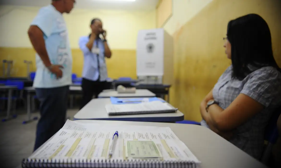 Prazo vale para mesários e eleitores que vão participar dos Testes de Integridade das Urnas Eletrônicas - Foto: Tânia Rêgo/Agência Brasil