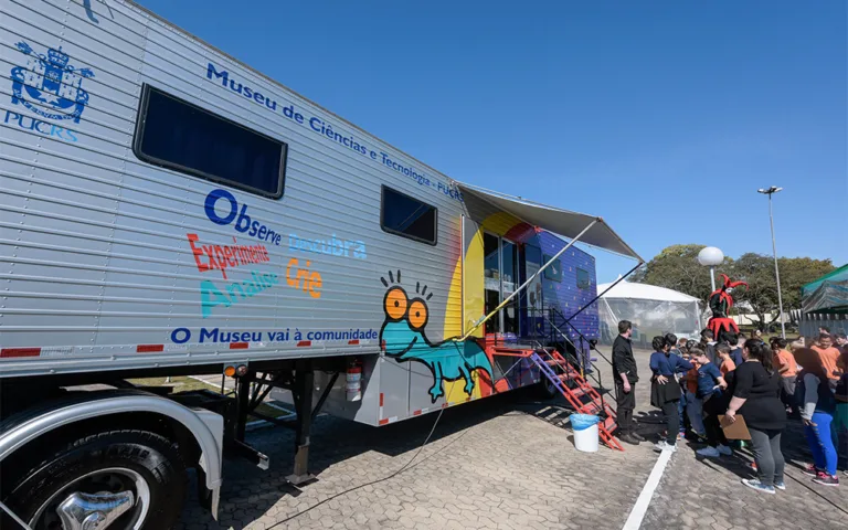 Sicoob leva Museu Itinerante de Ciência e Tecnologia da PUC/RS para Carlos Barbosa