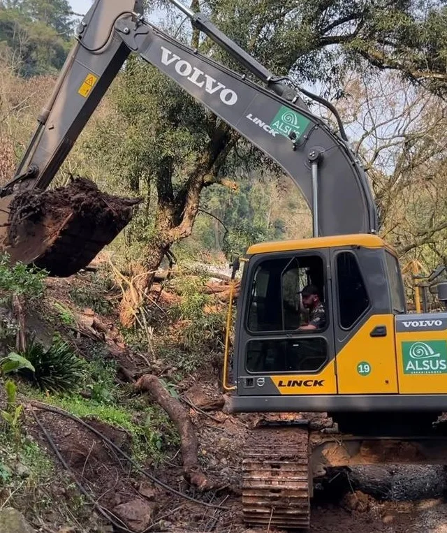 Iniciada construção de ponte baixa na Vila São Pedro, no interior de Caxias do Sul