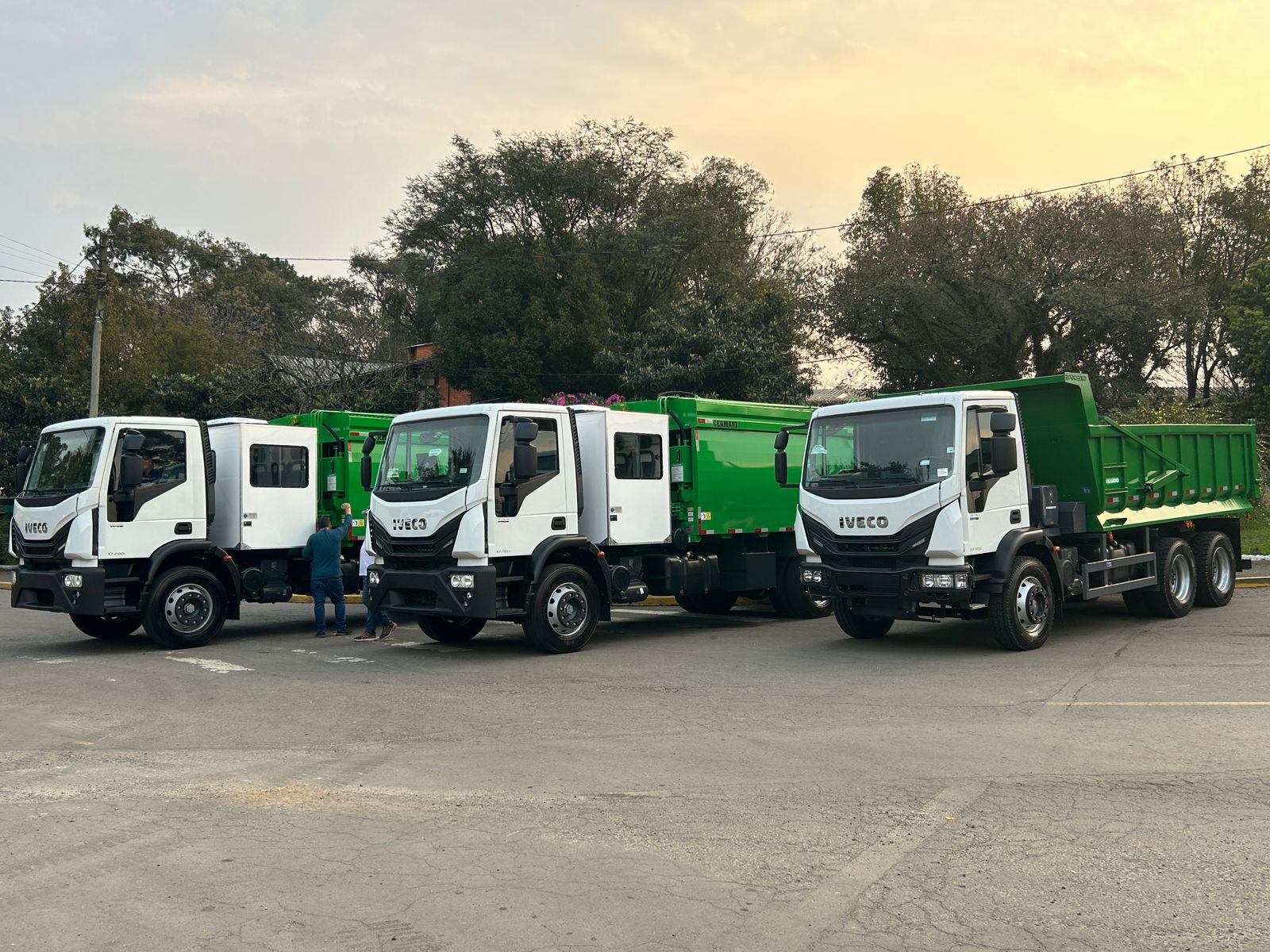 Caxias do Sul: Com frota defasada, Codeca recebe novos caminhões para coleta e realização de obras