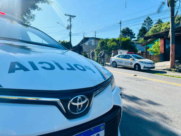 Homem atira contra policiais e acaba baleado em Caxias do Sul