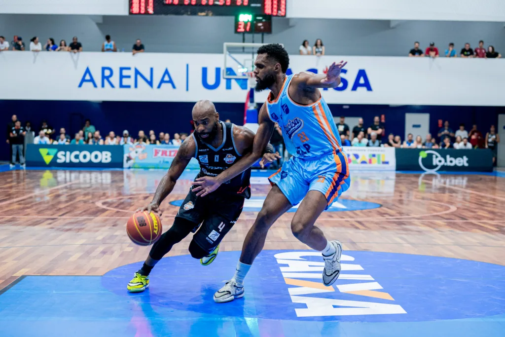 Caxias Basquete vence a Unifacisa fora de casa pelo NBB