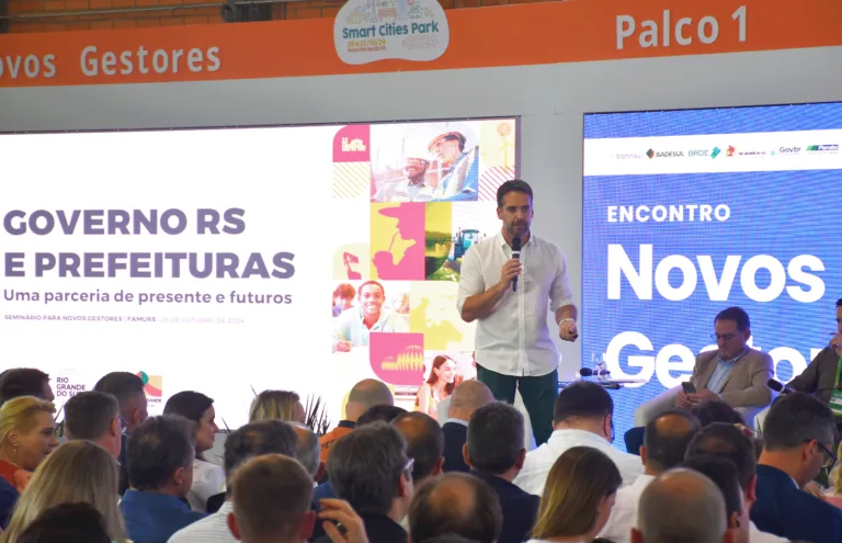 Eduardo Leite se reuniu com os novos gestores municipais do RS