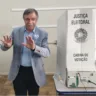 Adiló Didomenico confirmou o voto no início da manhã, na Escola Aristides Germani, bairro Rio Branco.