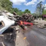 Caminhão bateu contra barranco após perder freios