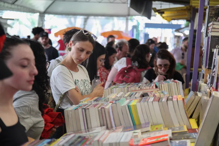 Confira a lista dos livros mais vendidos na Feira do Livro de Caxias do Sul