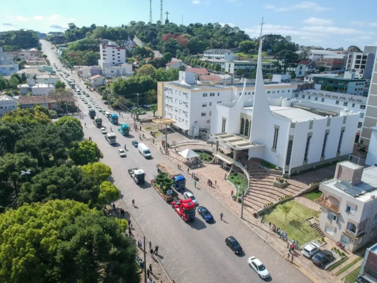 Festa de Nossa Senhora Aparecida e dos Motoristas agita São Marcos com programação da Rádio Viva 94.5 FM