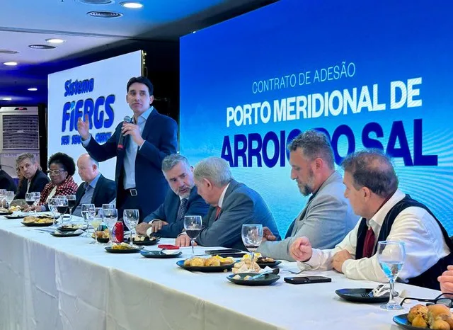 Ministro Silvio Costa Filho, faz anúncio do novo aeroporto de Caxias do Sul. 