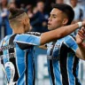 Aravena e Braithwaite foram os autores dos primeiros dois gols do Grêmio.