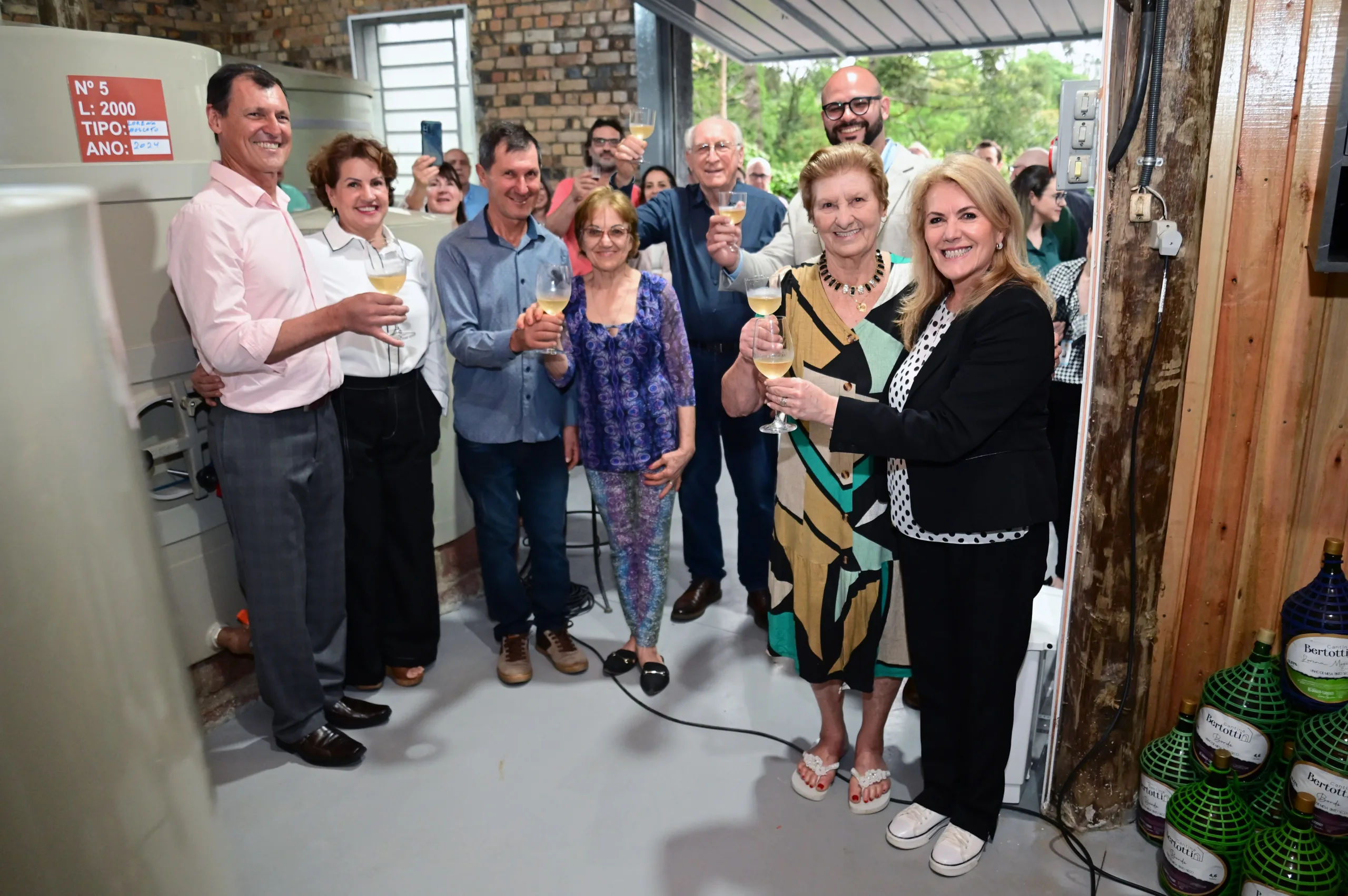 Autoridades municipais e estaduais ligadas ao setor estiveram presentes à inauguração