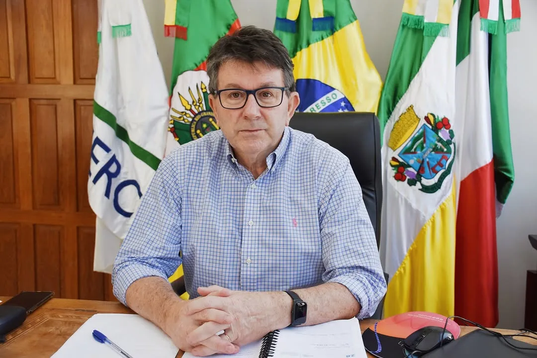 Waldemar De Carli retorna à prefeitura de Veranópolis após decisão do TJRS