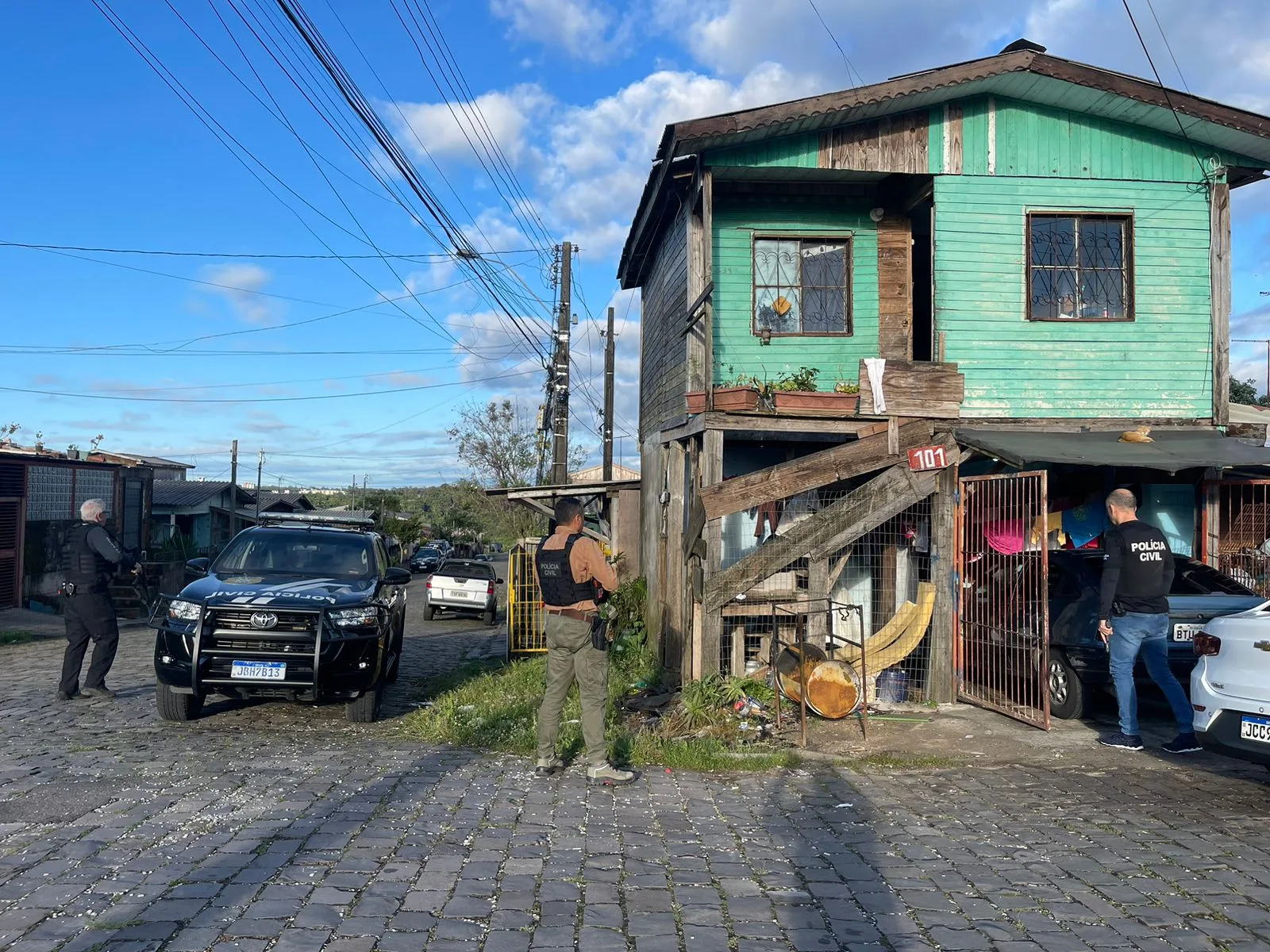 Quatro são presos em Caxias do Sul durante operação contra golpe do "bilhete premiado"