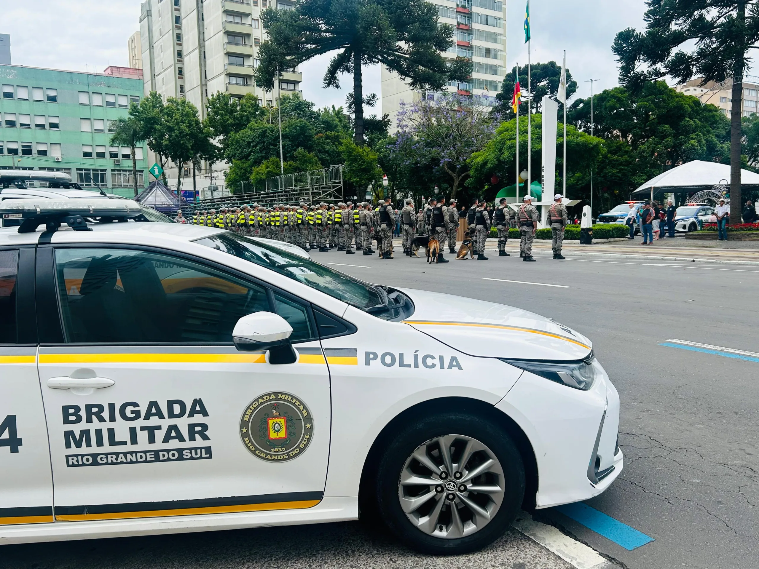 Em Caxias do Sul, o lançamento da operação ocorreu em frente à Catedral Diocesana Santa Teresa, no Centro.