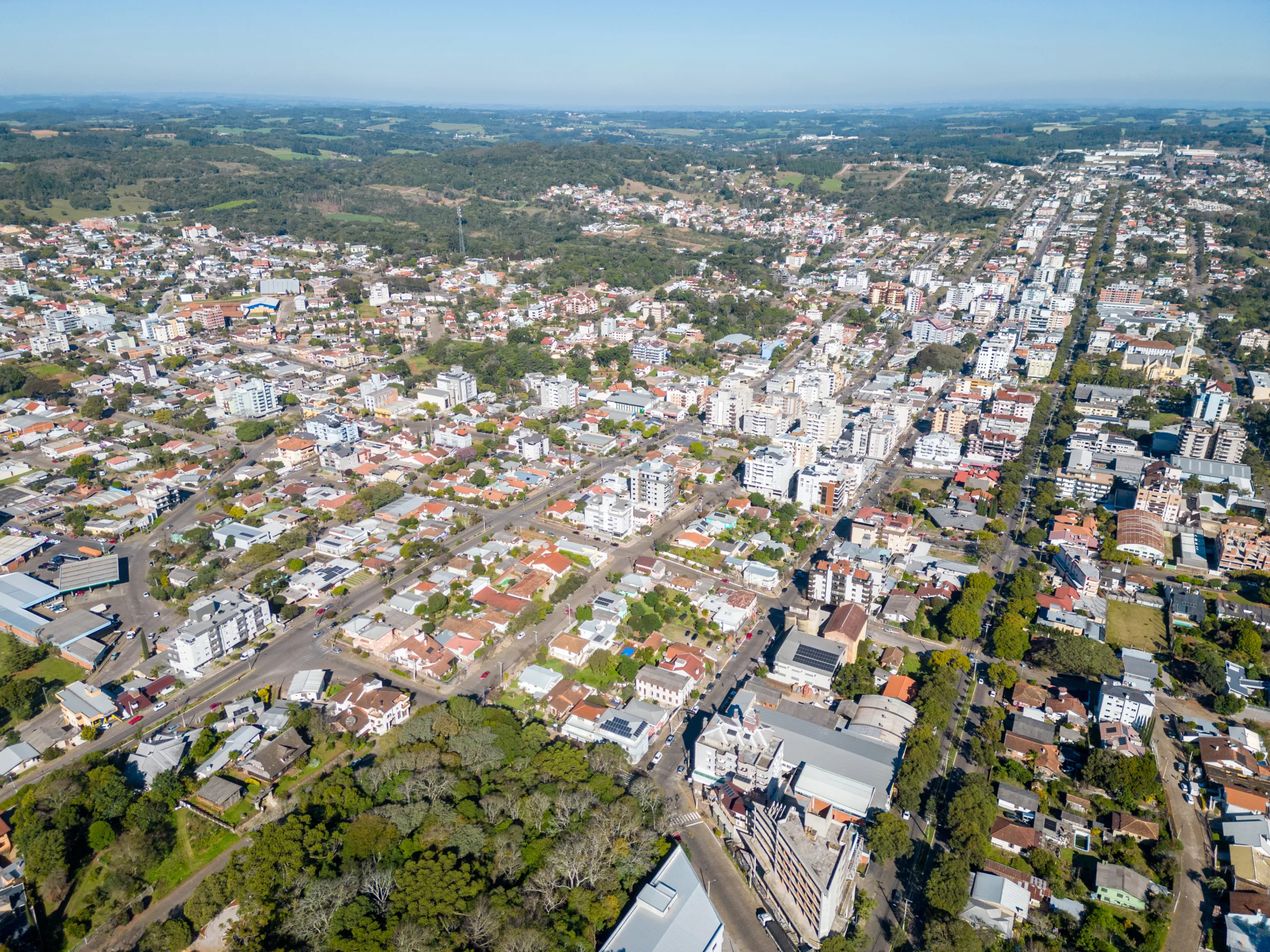 Serra Summit recebe mais de 40 palestrantes nas áreas de
inovação, administração, vendas digitais e marketing. 