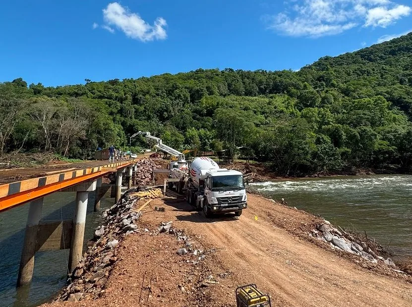 A obra segue agora para o prazo de secagem, estimado entre 15 e 20 dias