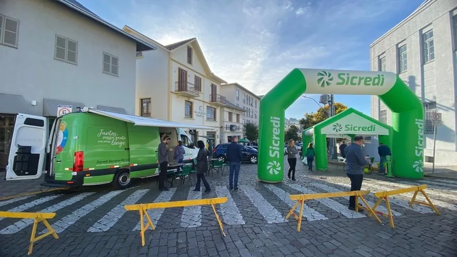 Sicredi promove o Dia de Negócios de Veículos em Flores da Cunha