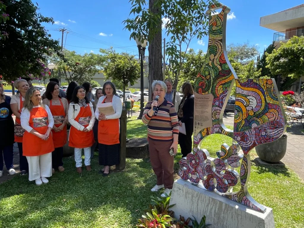 Mosaico artístico é entregue à comunidade de Bento Gonçalves