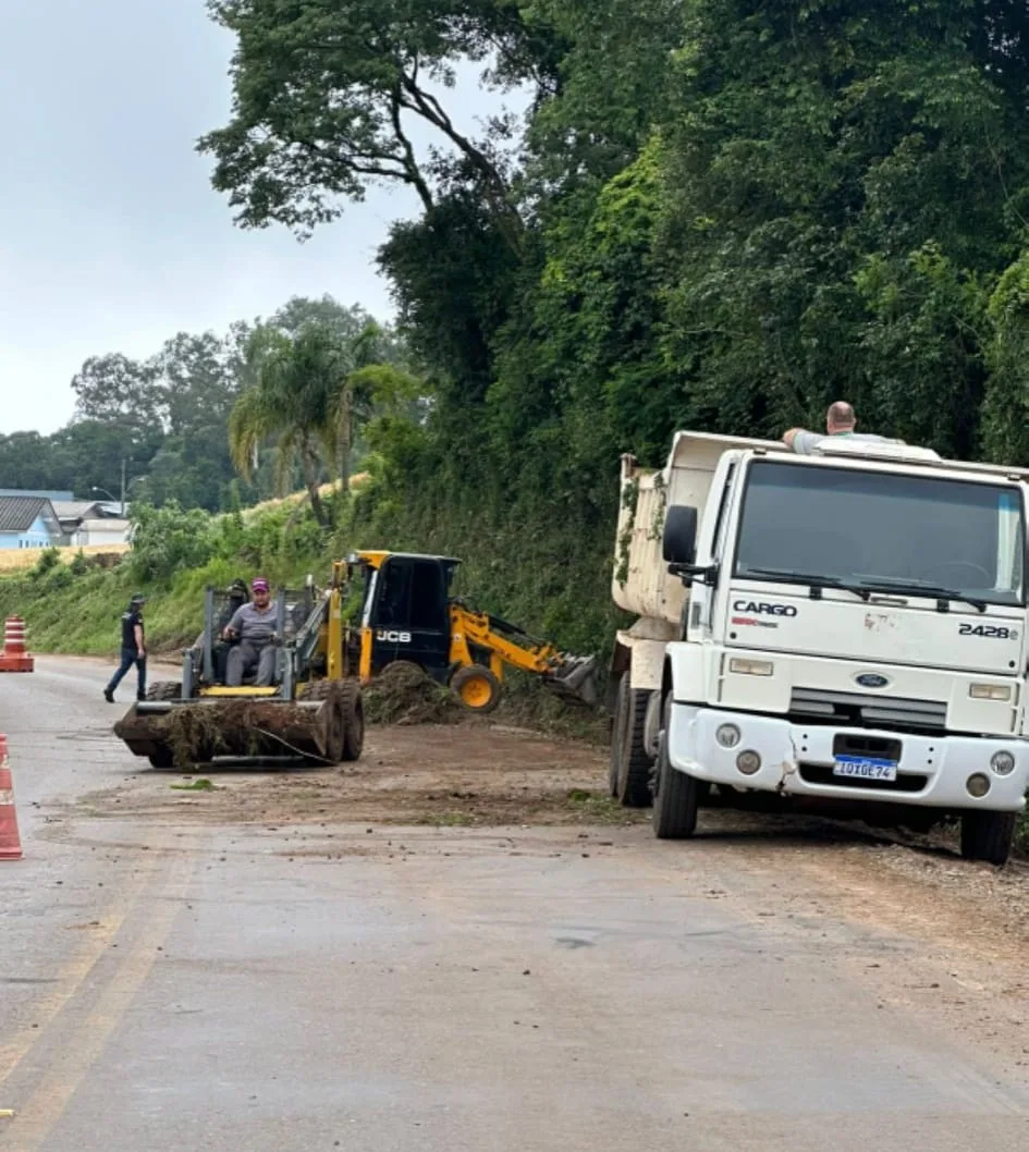 A iniciativa da sociedade civil, através da diretoria da Câmara dos Dirigentes Lojistas (CDL) de Vista Alegre do Prata, teve o apoio da Administração Municipal.