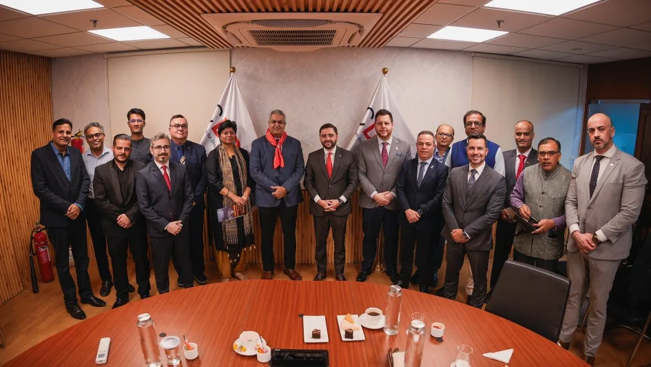 Comitiva liderada por Gabriel Souza participou de agenda de apresentação do Estado para indústria e governo indiano