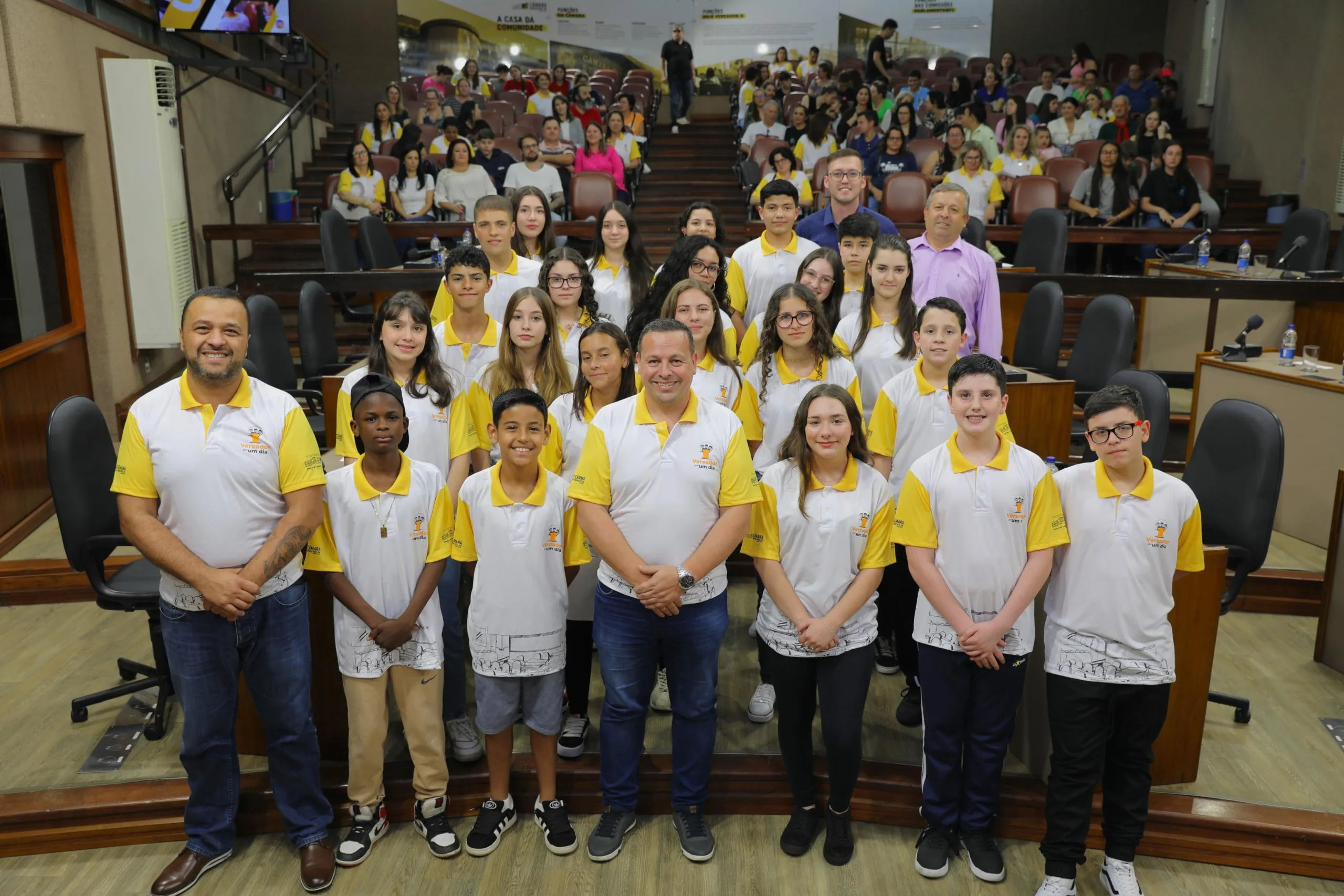 O Programa Vereador Por Um Dia 2024, reuniu estudantes de 21 instituições de ensino.