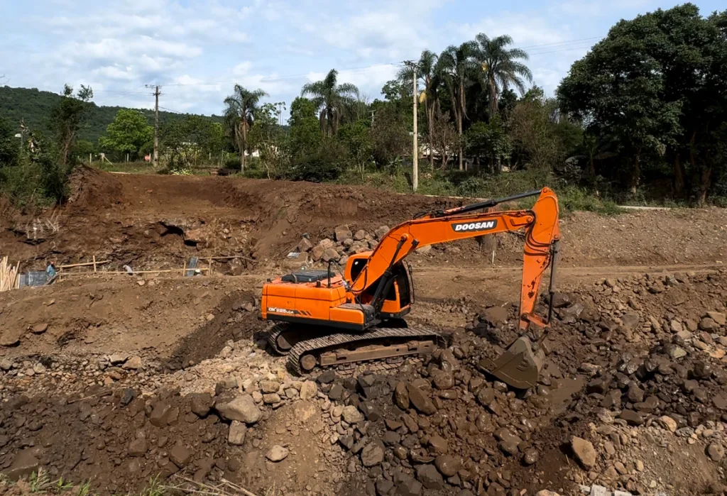 Ponte destruída pela enchente do Arroio Marrecão, em Santa Tereza, será reconstruída em até 45 dias