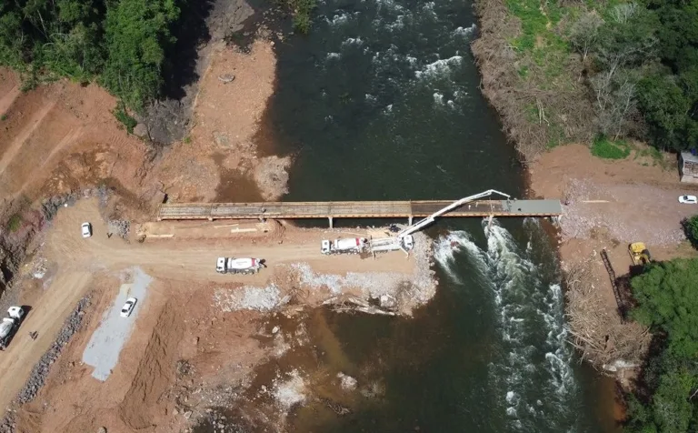 A obra segue agora para o prazo de secagem, estimado entre 15 e 20 dias