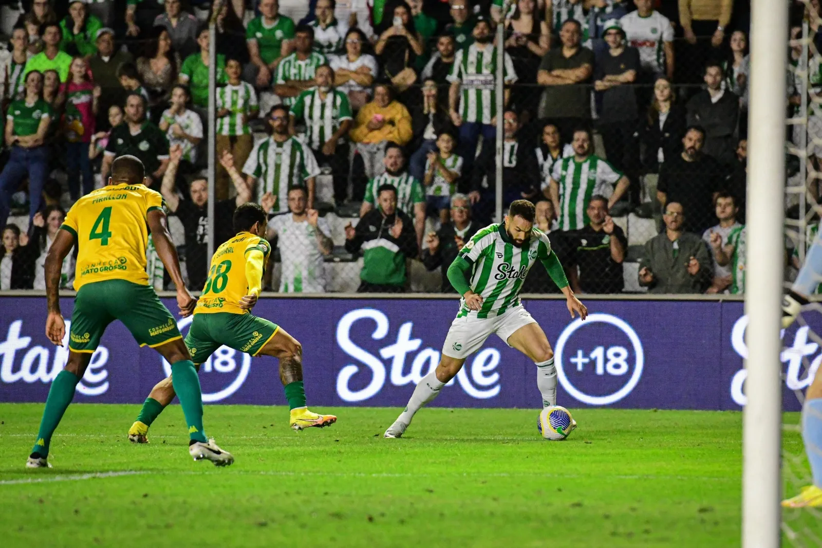 Juventude saiu perdendo o jogo e só conseguiu empatar no final da partida