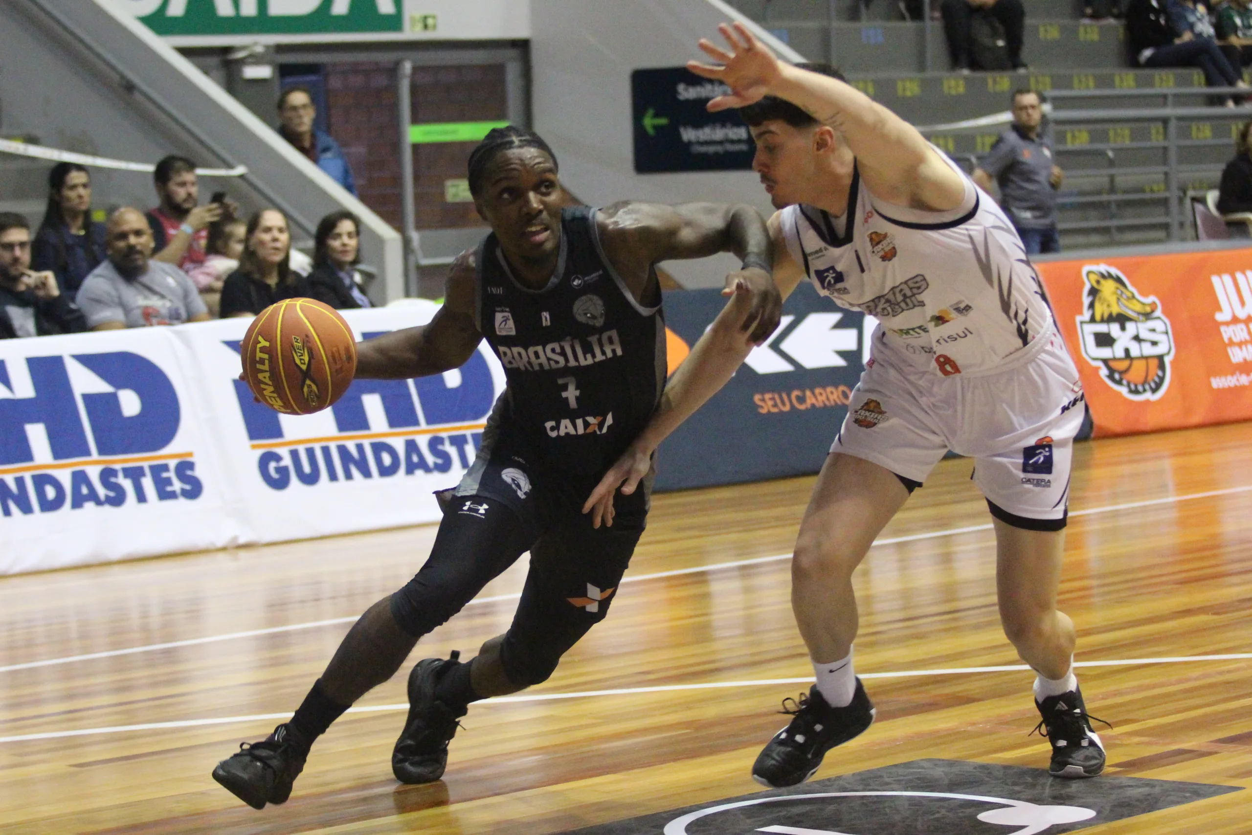 Caxias Basquete sofre virada e é derrotado pelo Brasília em casa