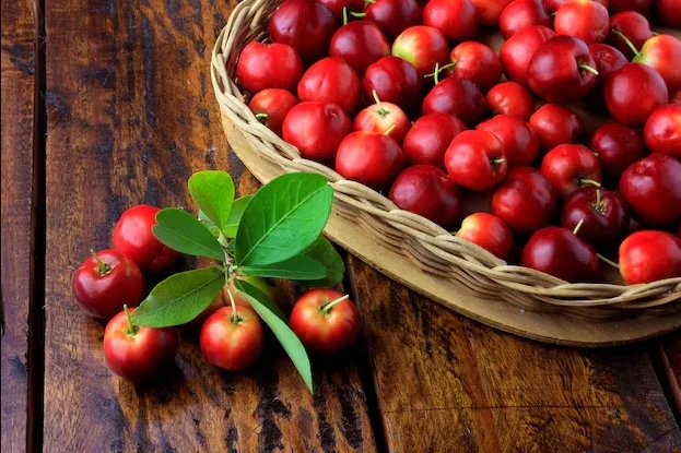 Suco de acerola- Foto by Freepik 